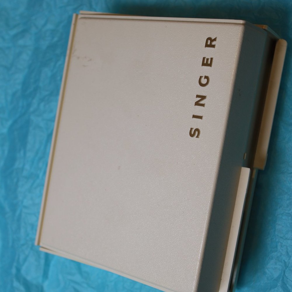 Singer Sewing Machine Accesory Kit